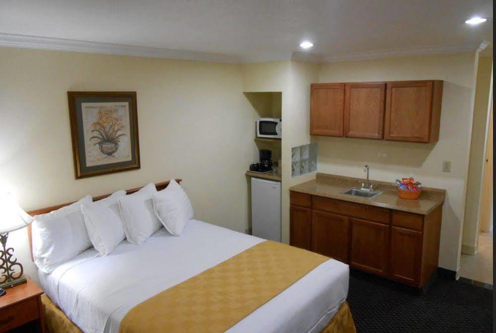 Best Host Inn Plaza Канзас-Сити Экстерьер фото